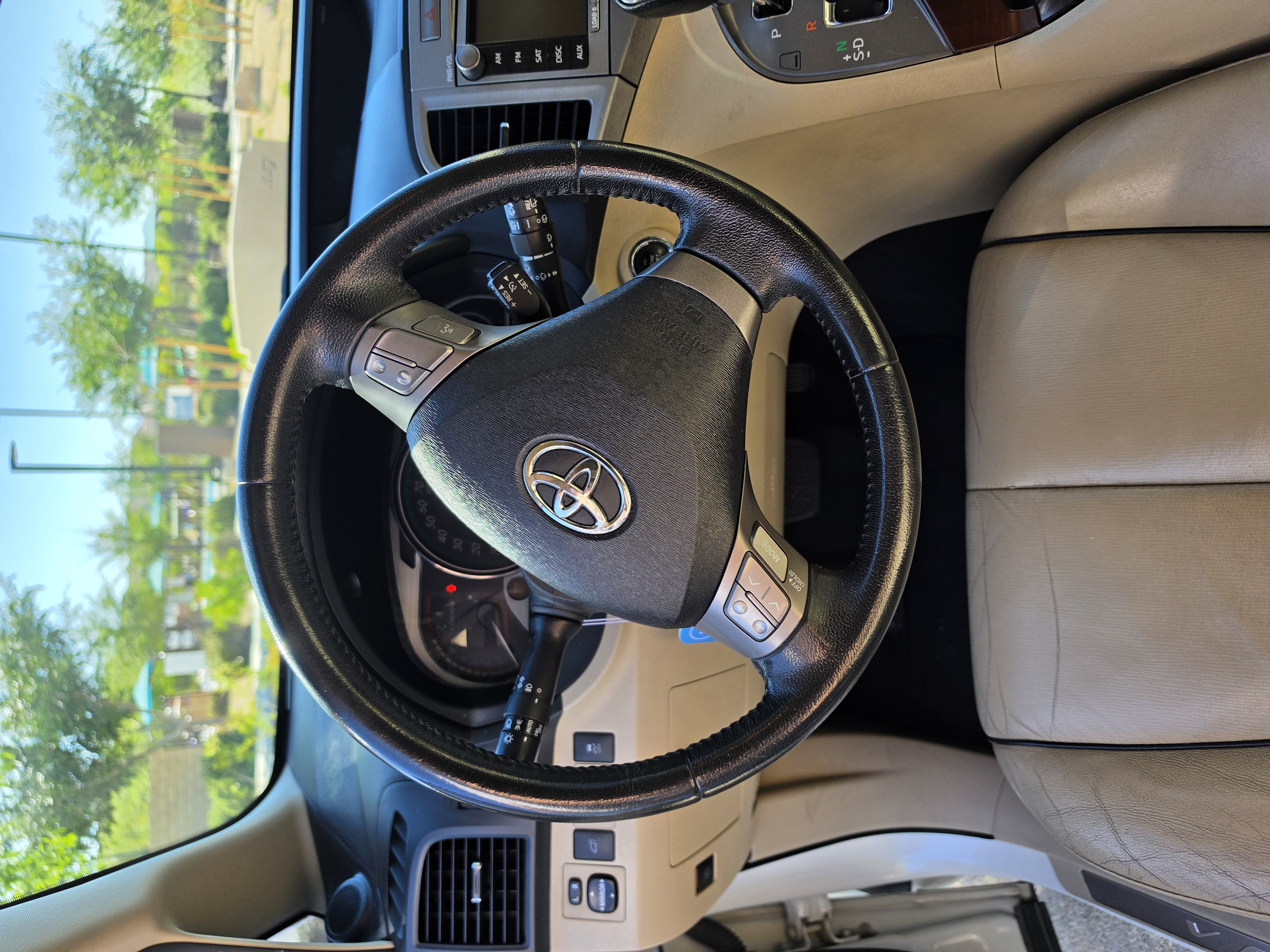 Used 2011 Toyota Venza w/ Premium Pkg #2 FWD image 11
