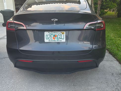 Used 2024 Tesla Model Y Long Range image 5