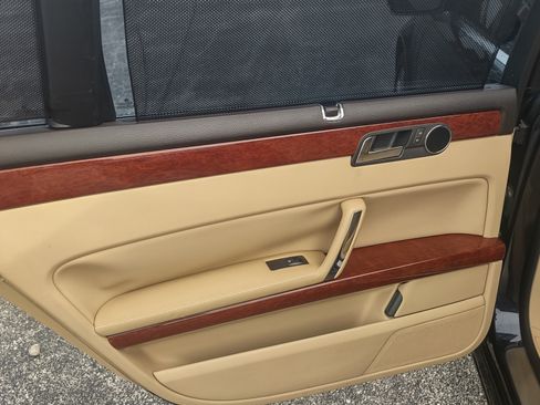 Used 2004 Volkswagen Phaeton V8 image 23