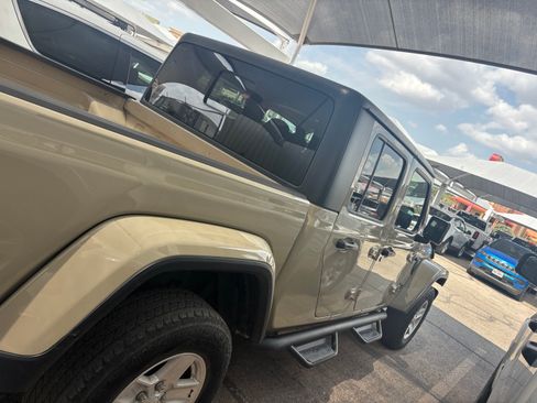 Used 2020 Jeep Gladiator Sport w/ Quick Order Package 24S AWD/4WD image 5