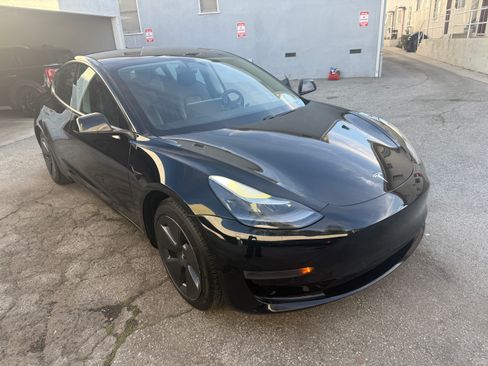 Used 2021 Tesla Model 3 Standard Range Plus image 4