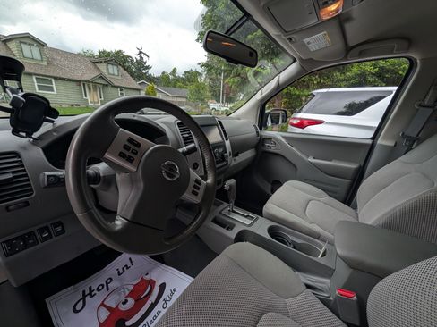 Used 2019 Nissan Frontier SV w/ Value Truck Package AWD/4WD image 5