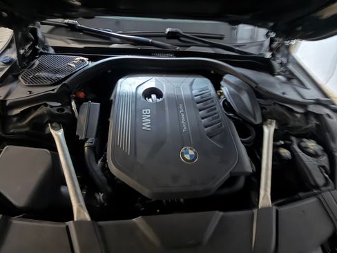 Used 2019 BMW 740i xDrive image 25