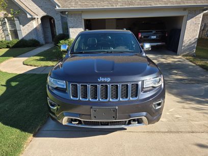 Used 2014 Jeep Grand Cherokee Overland w/ Advanced Technology Group