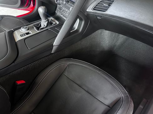 Used 2016 Chevrolet Corvette Stingray Coupe RWD image 11