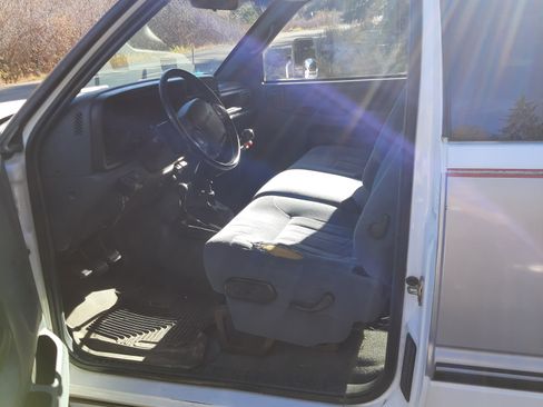 Used 1997 Dodge Ram 2500 Truck 4x4 Club Cab image 10