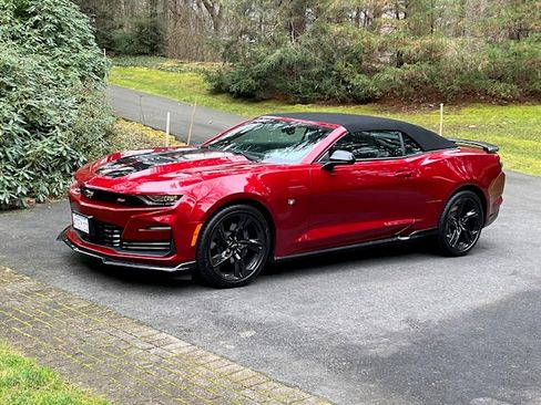 Used 2024 Chevrolet Camaro SS RWD image 4
