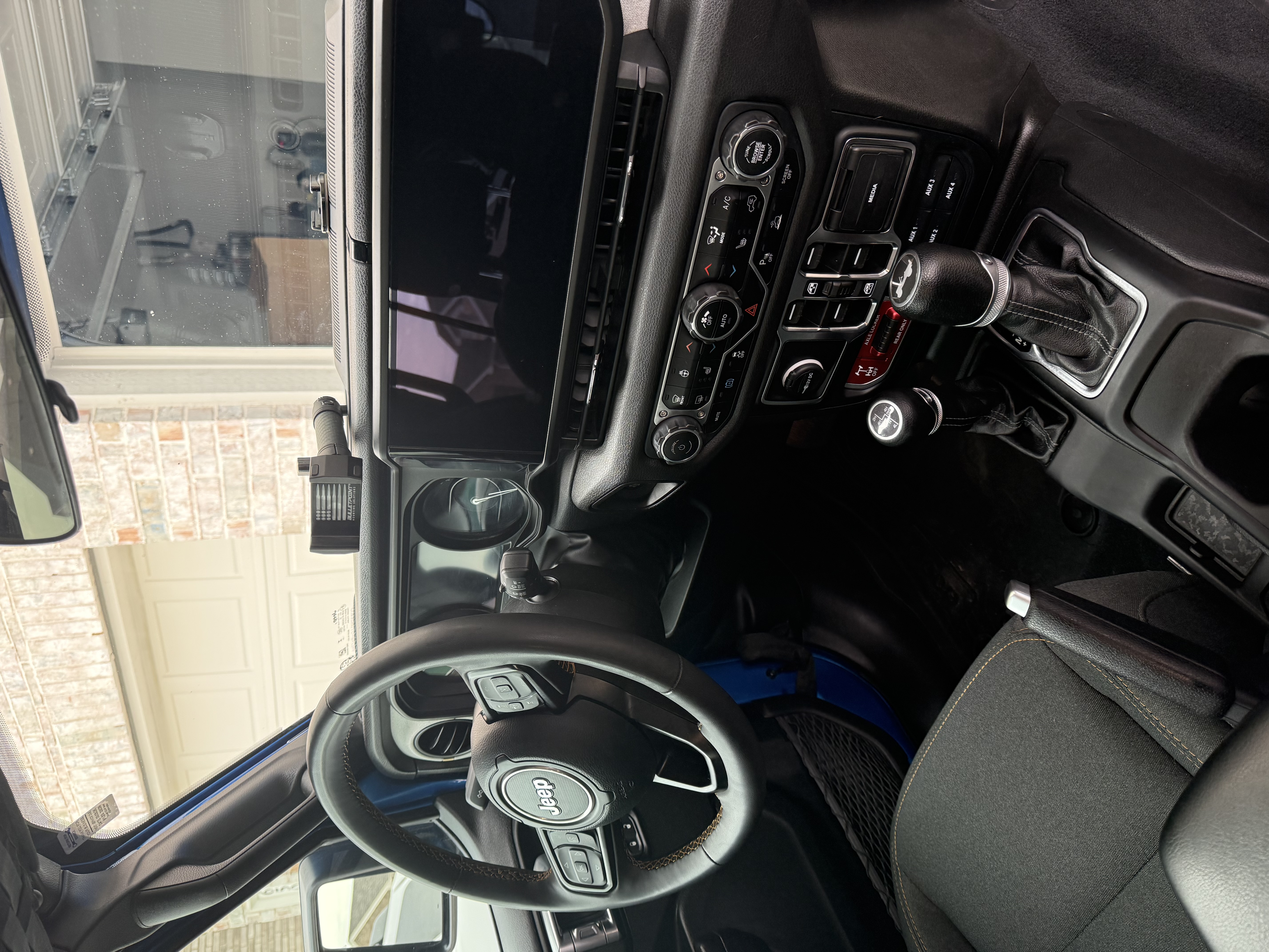 Used 2024 Jeep Wrangler Unlimited AWD/4WD image 16