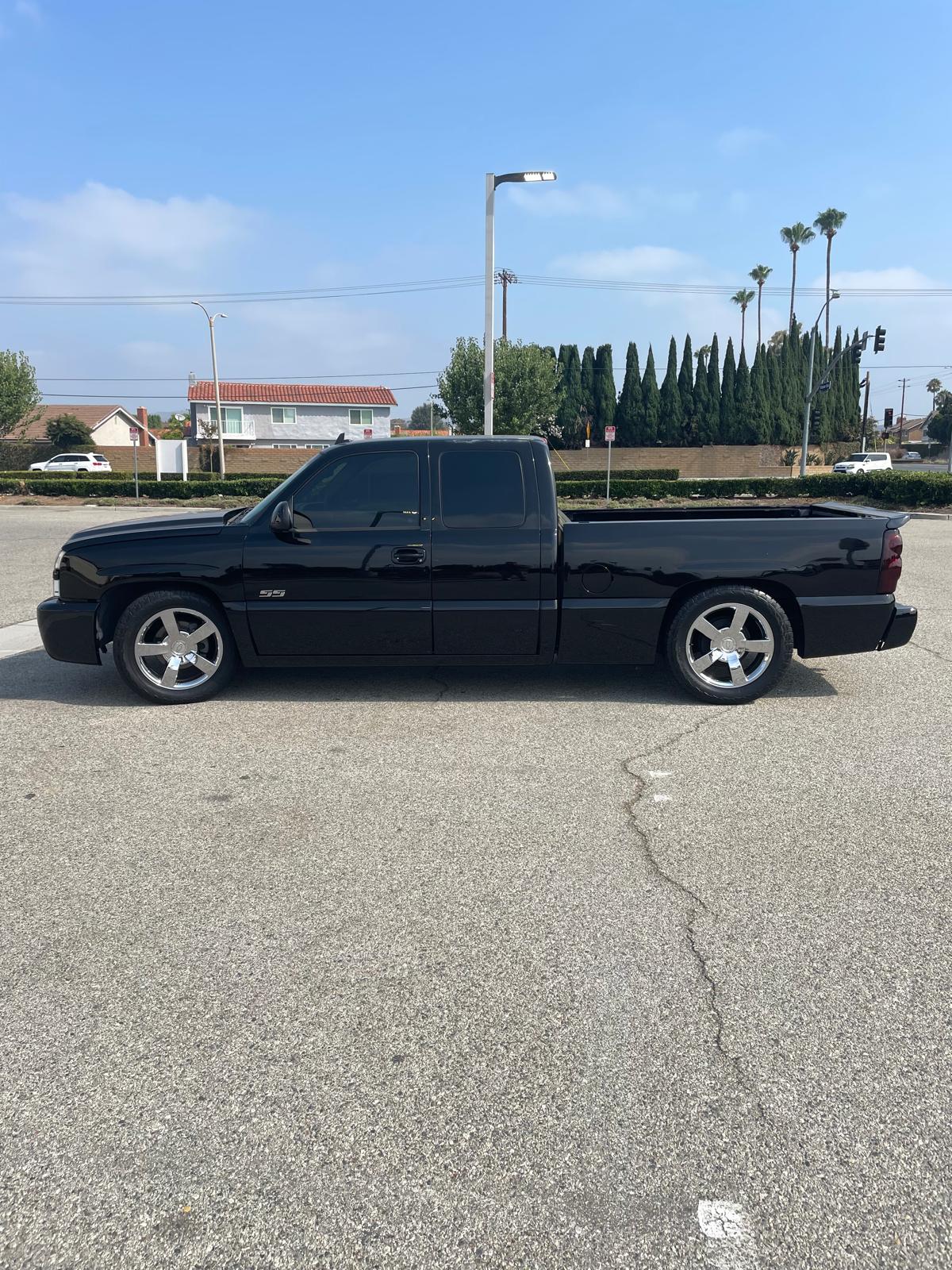 Used 2006 Chevrolet Silverado 1500 SS RWD image 5