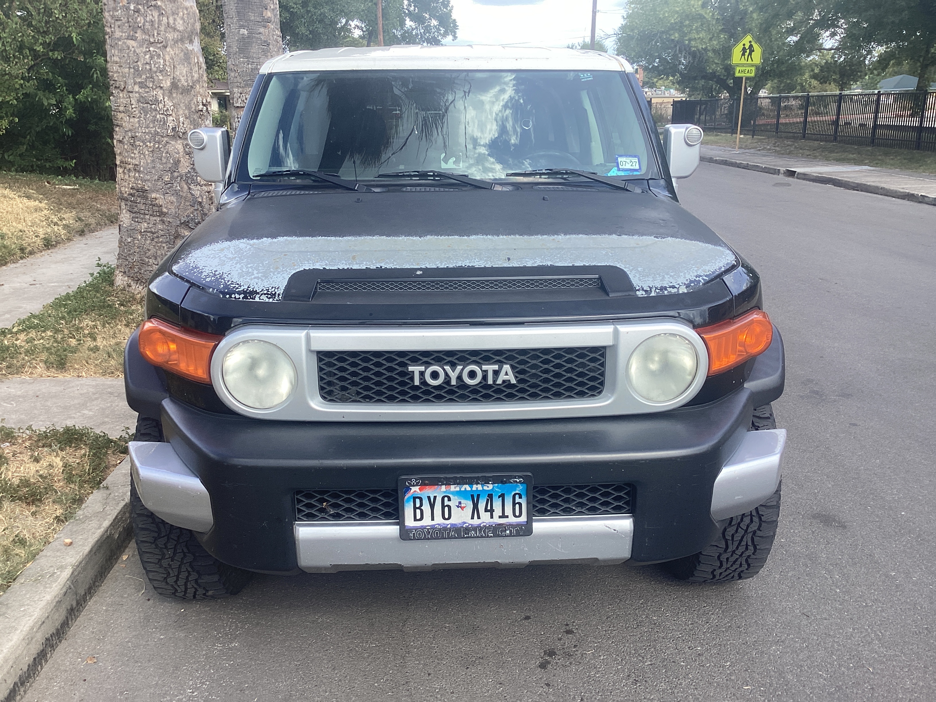 Used 2010 Toyota FJ Cruiser 4WD w/ Convenience Pkg image 2