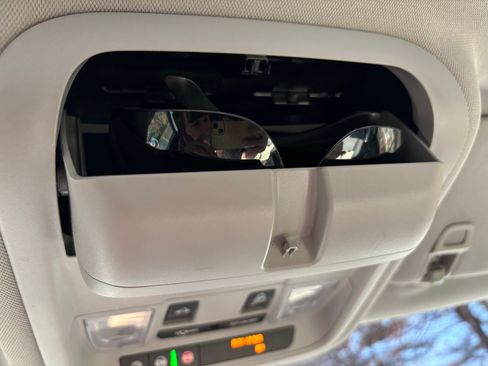 Used 2018 Chevrolet Equinox LT image 15