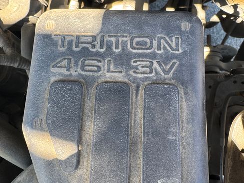 Used 2010 Ford F150 XLT RWD image 25