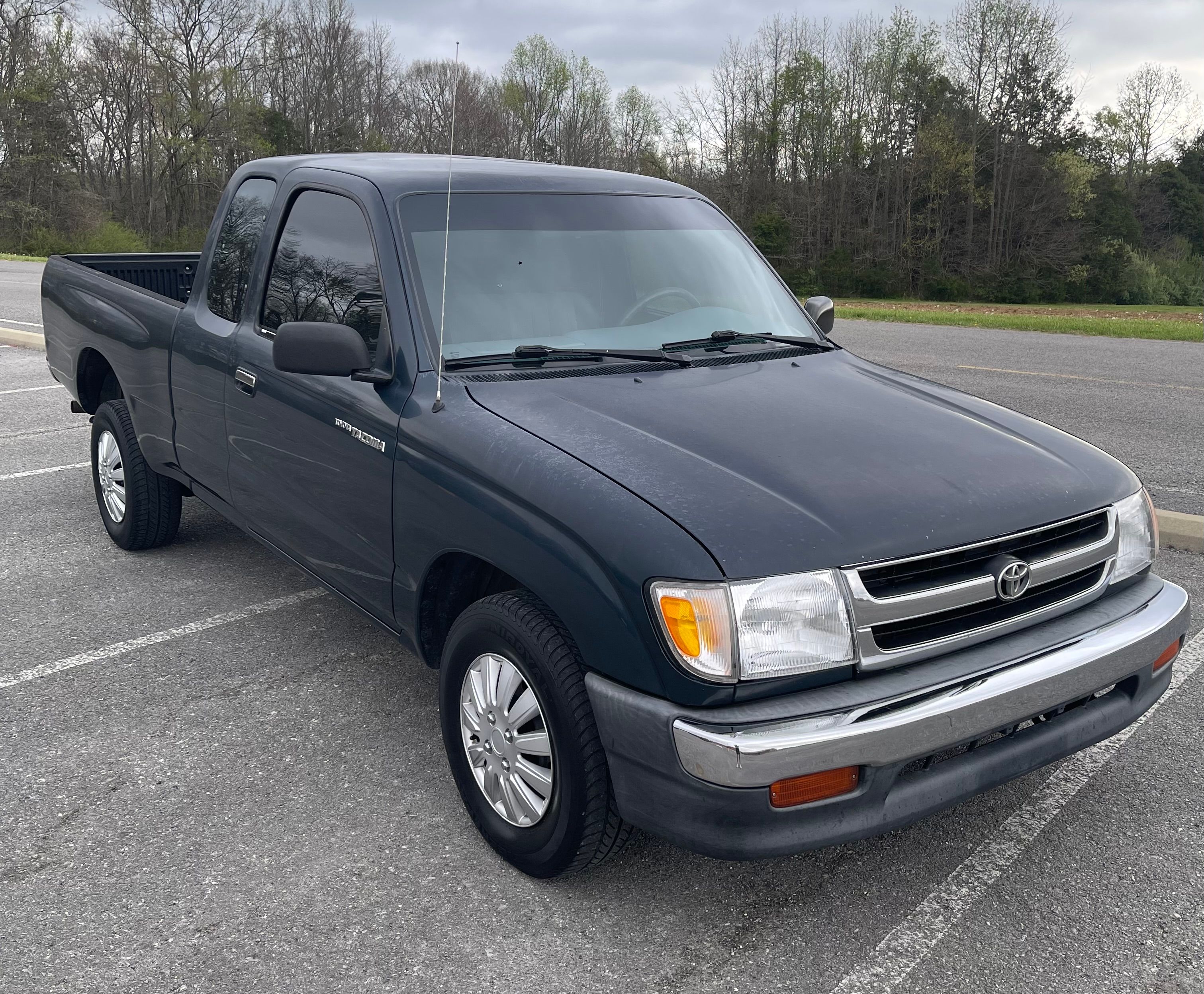 Used 1998 Toyota Tacoma 2WD Xtracab image 1