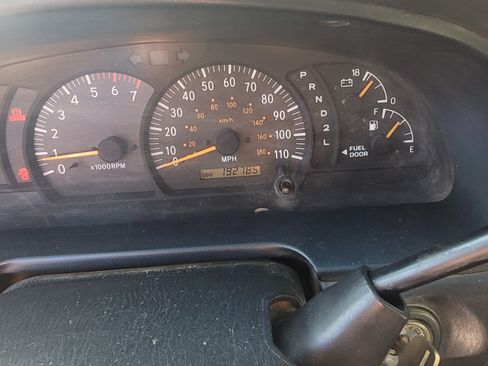 Used 2004 Toyota Tundra SR5 image 6