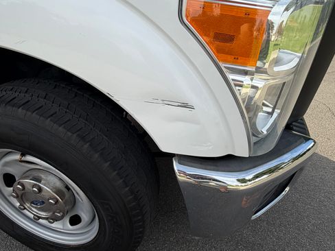 Used 2014 Ford F250 XL w/ Power Equipment Group image 20