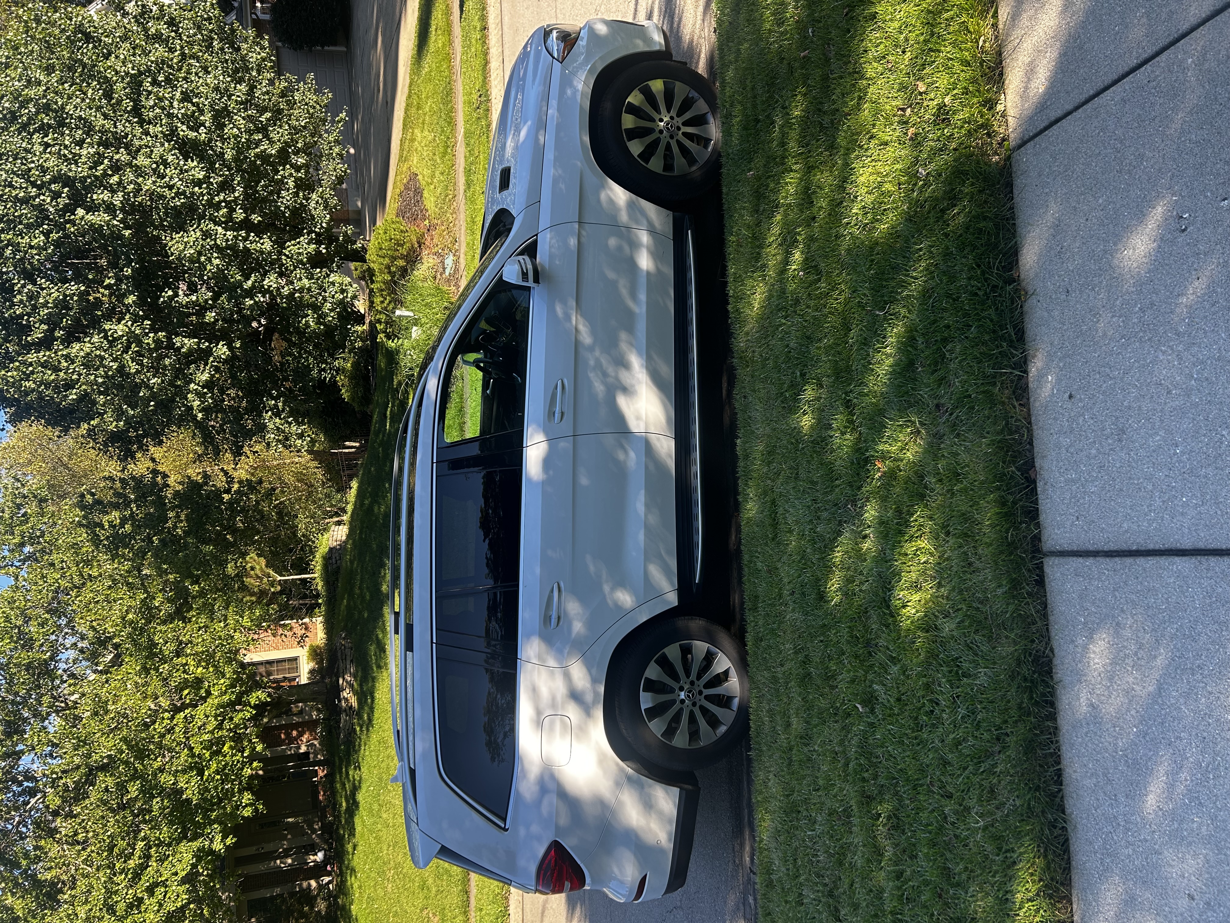 Used 2018 Mercedes-Benz GLS 450 4MATIC image 4