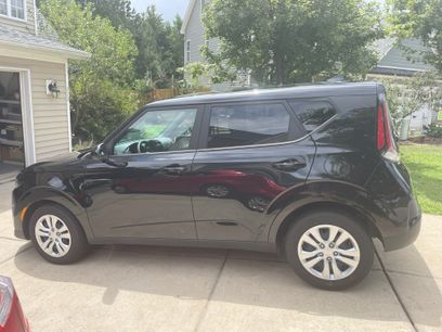 Used 2023 Kia Soul LX
