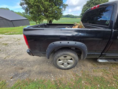 Used 2004 Dodge Ram 1500 Truck SLT w/ Sport Appearance Group AWD/4WD image 9