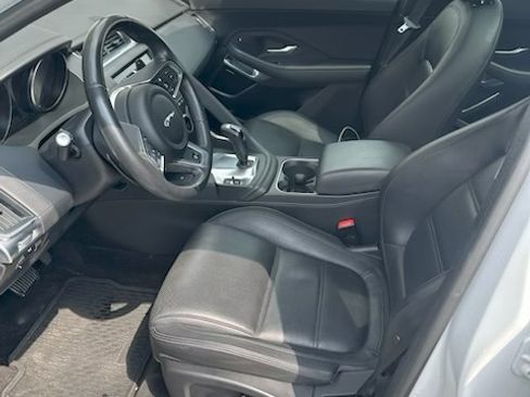 Used 2020 Jaguar E-PACE image 9