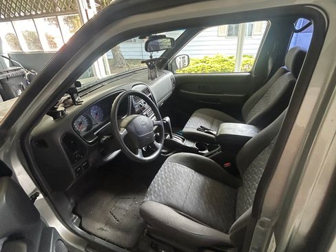 Used 1998 Nissan Pathfinder SE image 5