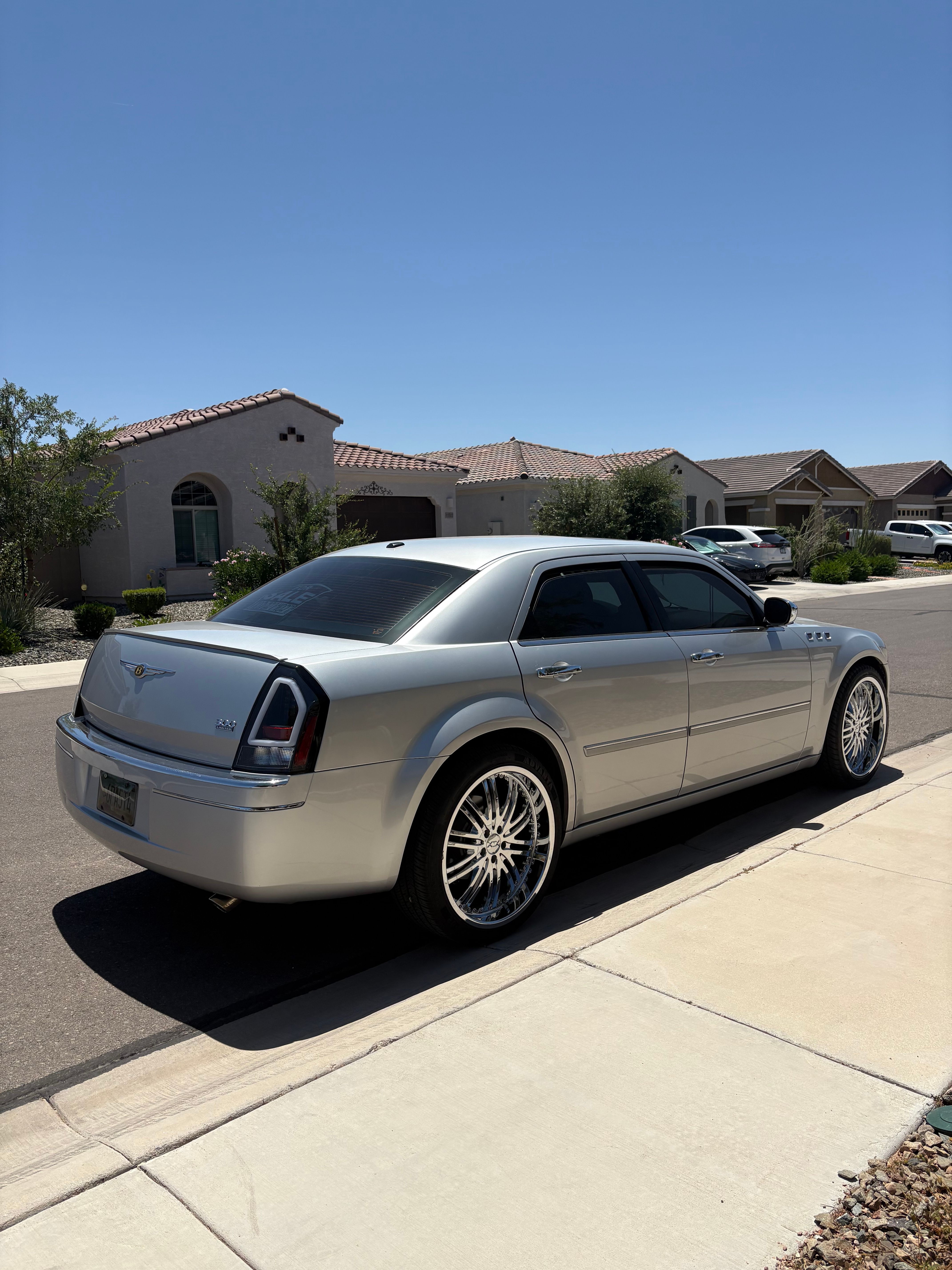 Used 2007 Chrysler 300 Touring L RWD image 10