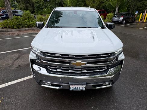 Used 2019 Chevrolet Silverado 1500 LTZ w/ LTZ Plus Package AWD/4WD image 4