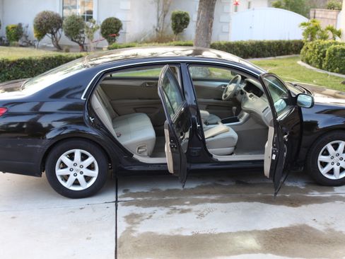 Used 2005 Toyota Avalon XL image 12