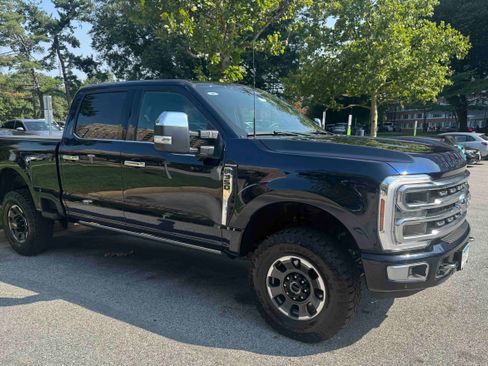 Used 2024 Ford F350 Platinum w/ Tremor Off-Road Package AWD/4WD image 4