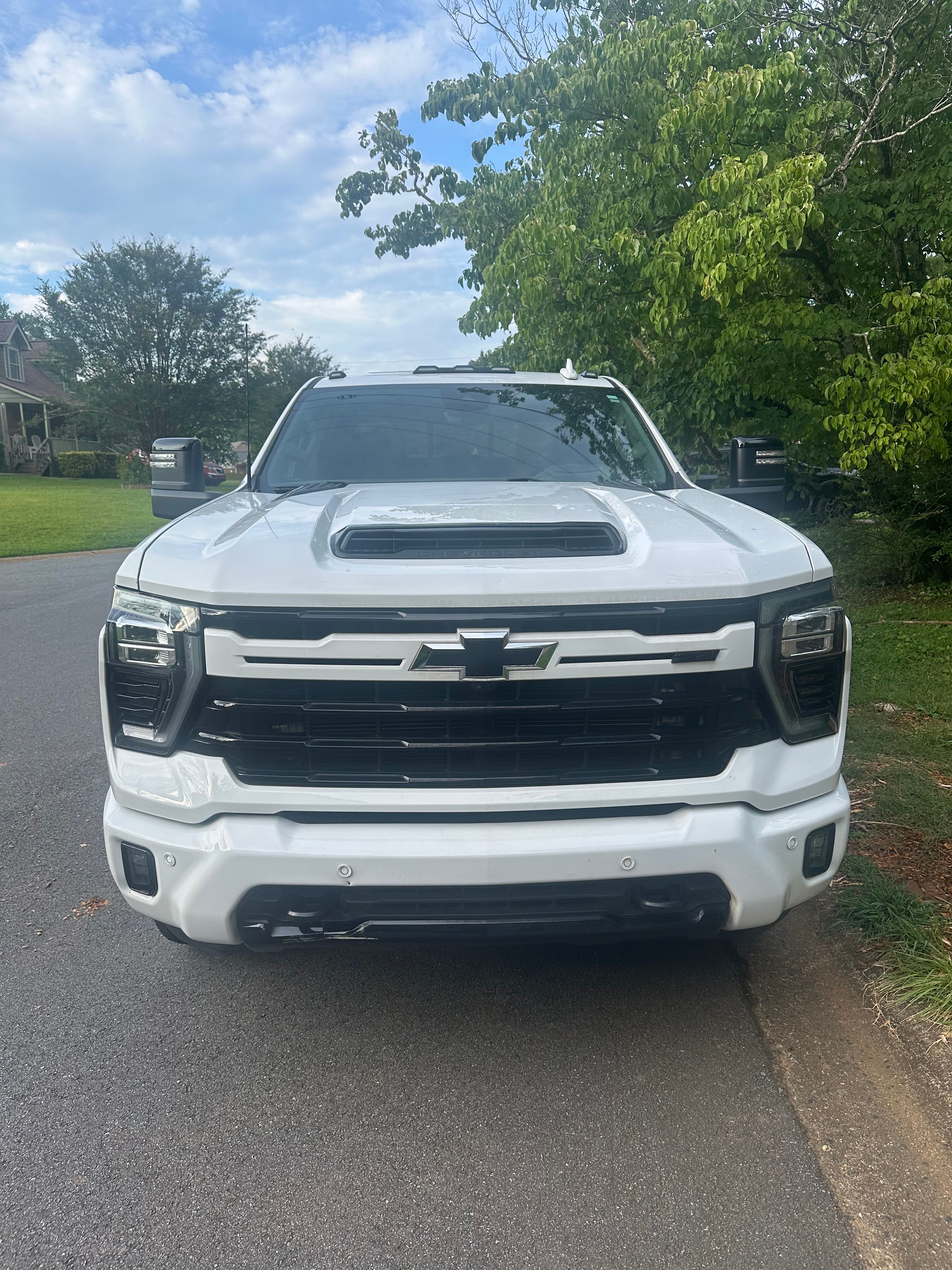 Used 2024 Chevrolet Silverado 2500 LTZ w/ LTZ Plus Package AWD/4WD image 1