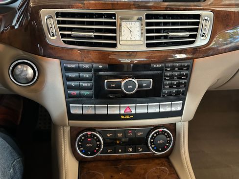 Used 2012 Mercedes-Benz CLS 550 4MATIC image 15