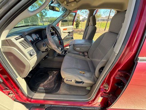 Used 2006 Dodge Ram 2500 Truck SLT image 16