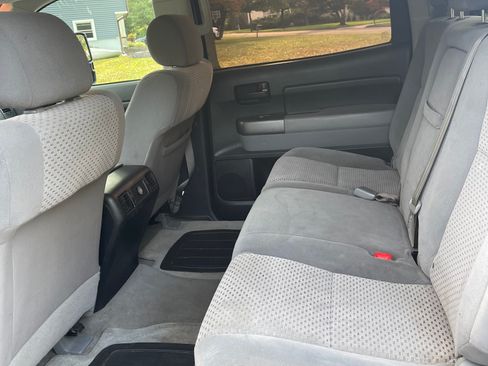 Used 2010 Toyota Tundra 4x4 CrewMax w/ TRD Off-Road Pkg image 15