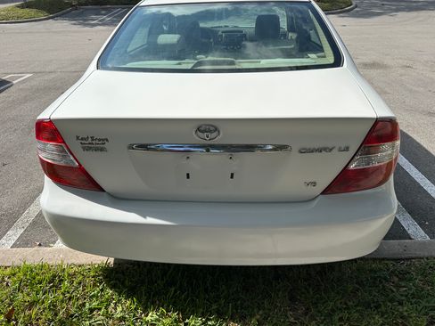 Used 2003 Toyota Camry SE image 4