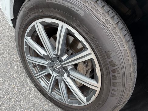 Used 2017 Audi Q7 3.0T Premium Plus AWD/4WD image 17