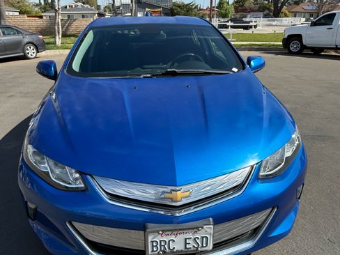 Used 2017 Chevrolet Volt LT w/ Comfort Package image 11