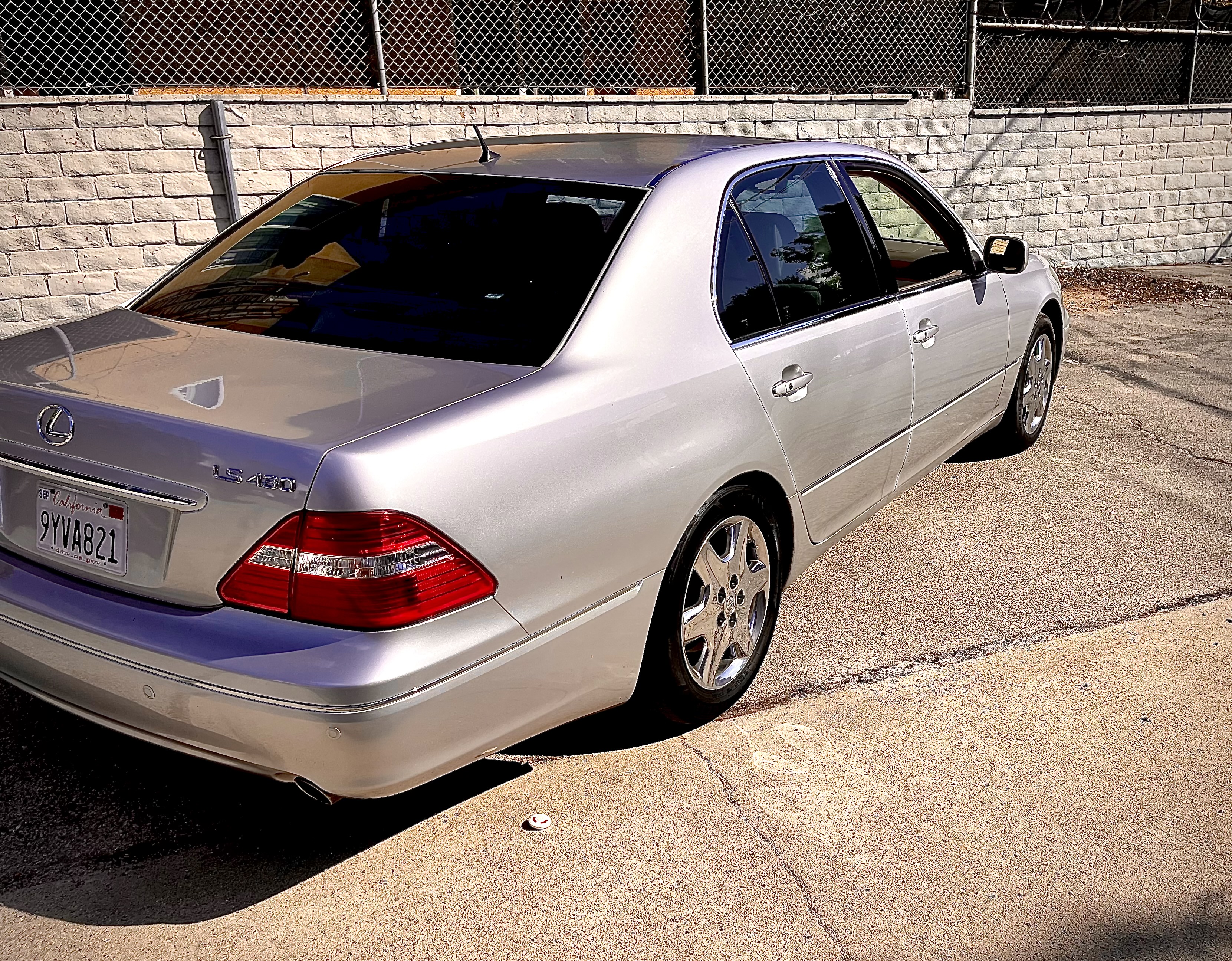 Used 2004 Lexus LS 430 RWD image 6