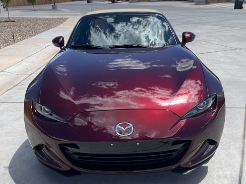 Used 2025 MAZDA MX-5 Miata w/ Weather Package RWD image 16