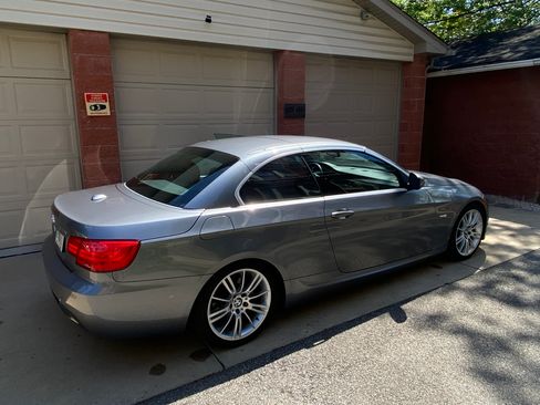 Used 2011 BMW 328i Convertible RWD image 25