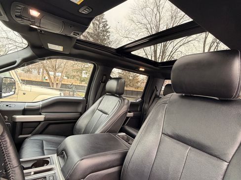 Used 2019 Ford F150 Lariat w/ Equipment Group 502A Luxury image 9