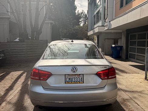 Used 2014 Volkswagen Passat 1.8T SEL Premium image 12