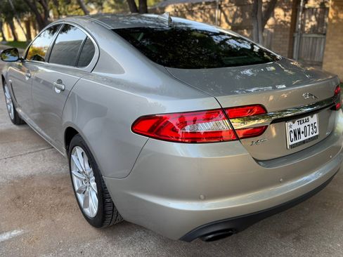 Used 2013 Jaguar XF image 5