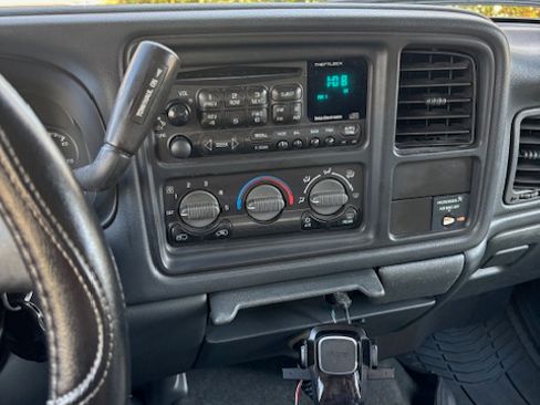 Used 2001 Chevrolet Silverado 1500 LS w/ Off-Road Chassis Pkg image 26