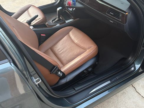 Used 2011 BMW 328i xDrive Sedan AWD/4WD image 14