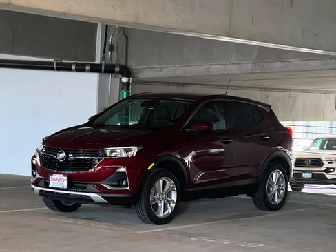 Used 2023 Buick Encore GX Preferred w/ Cold Weather Comfort Package image 4