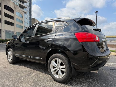 Used 2013 Nissan Rogue SV image 9