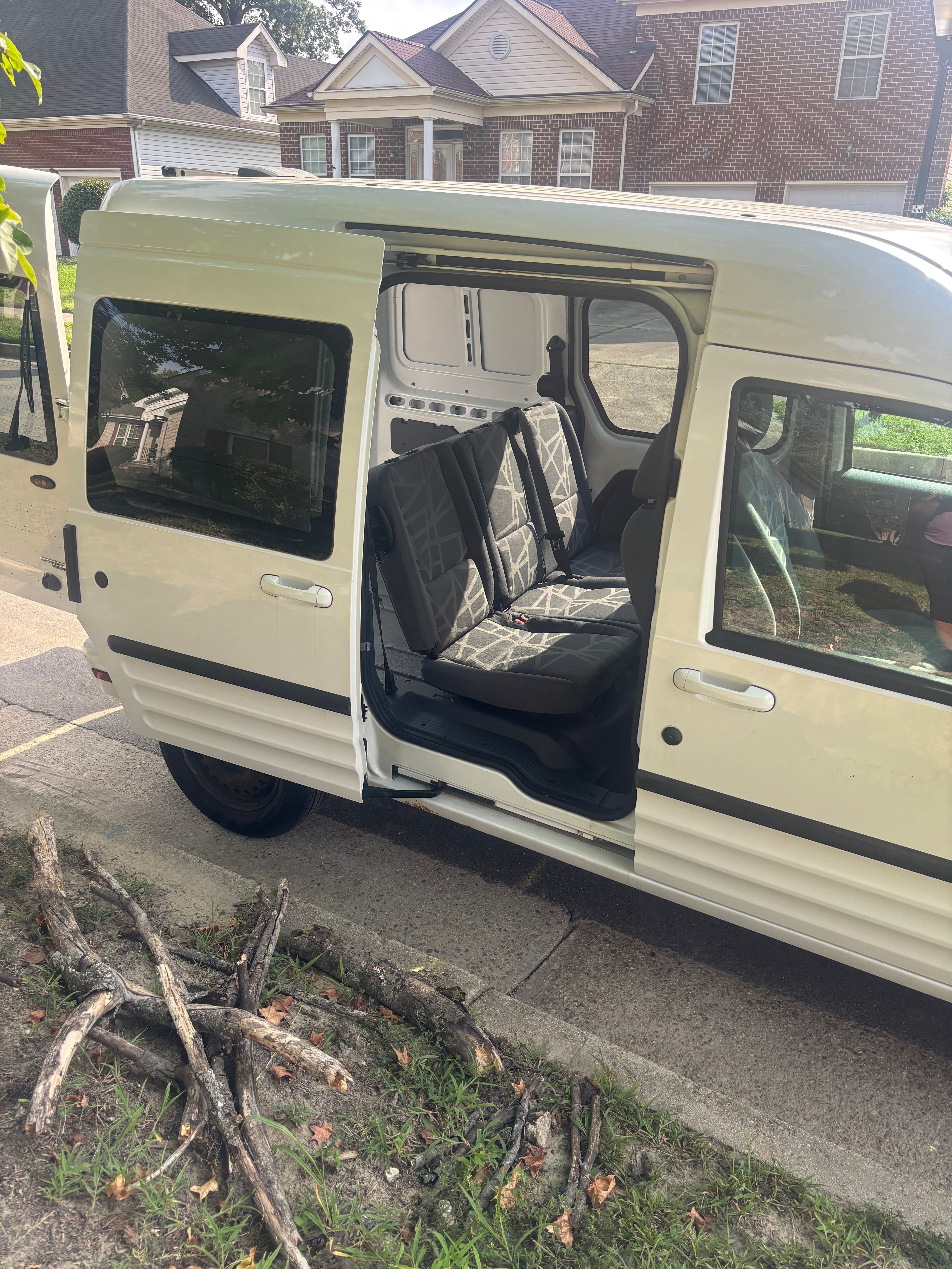Used 2013 Ford Transit Connect XLT FWD image 5
