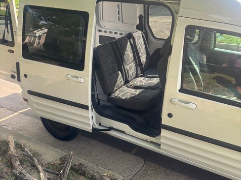 Used 2013 Ford Transit Connect XLT FWD image 5