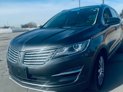 Used 2017 Lincoln MKC Reserve w/ Lincoln MKC Climate Package image 2