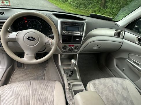 Used 2010 Subaru Forester 2.5X AWD/4WD image 10