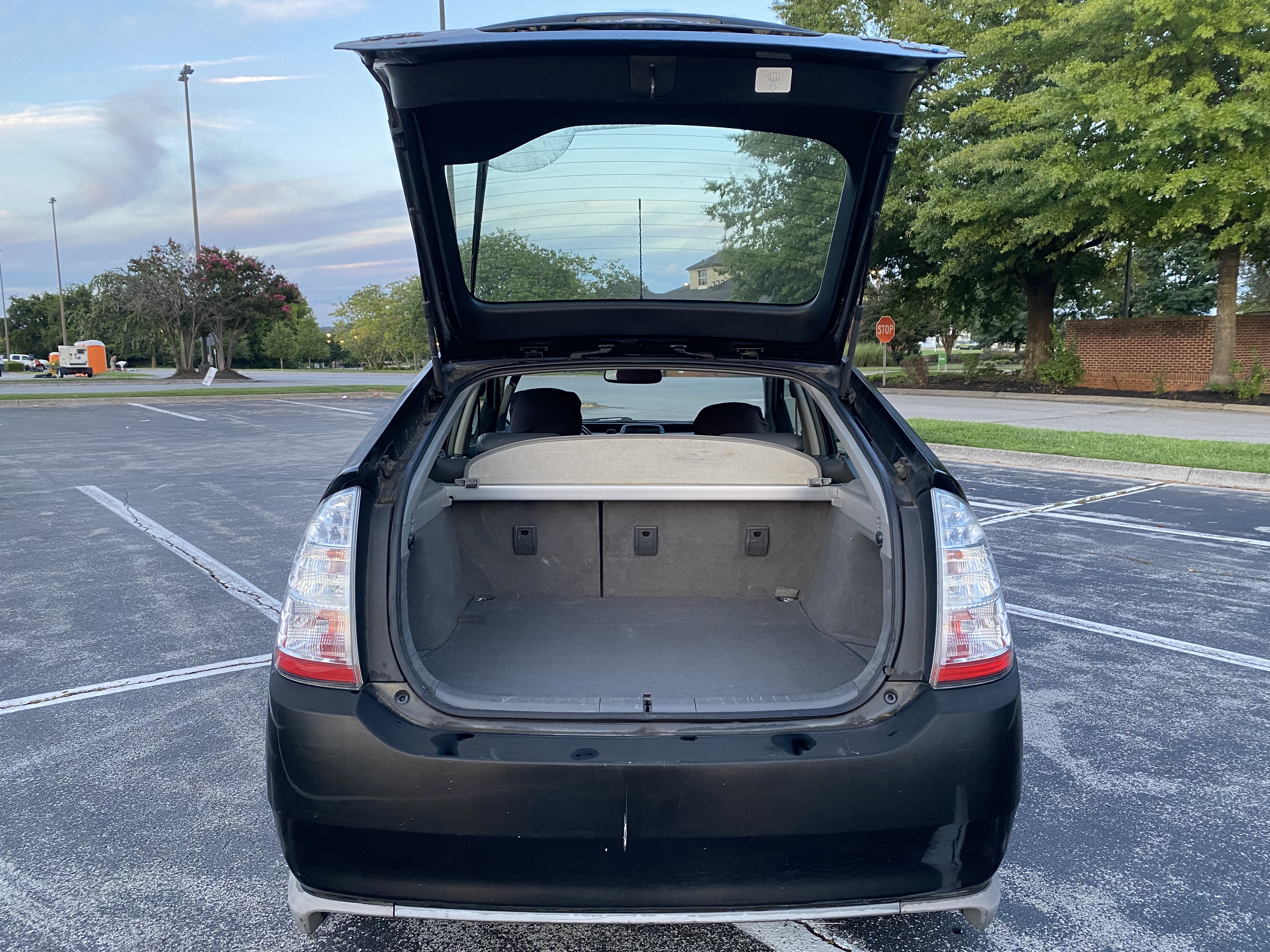 Used 2008 Toyota Prius w/ Pkg 6 FWD image 6